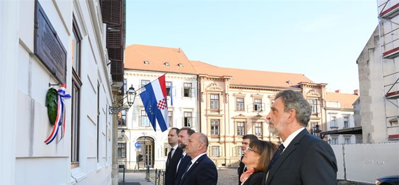 Croatia marks 31st anniversary of JNA shelling of Banski Dvori